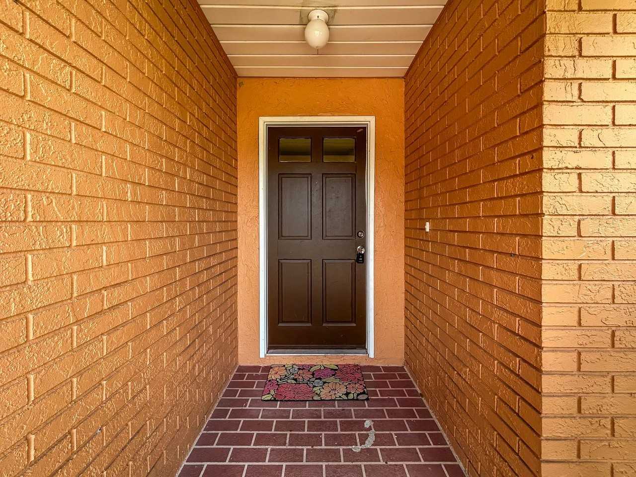 9778 Fox Chapel Rd - Photo 3 of 21