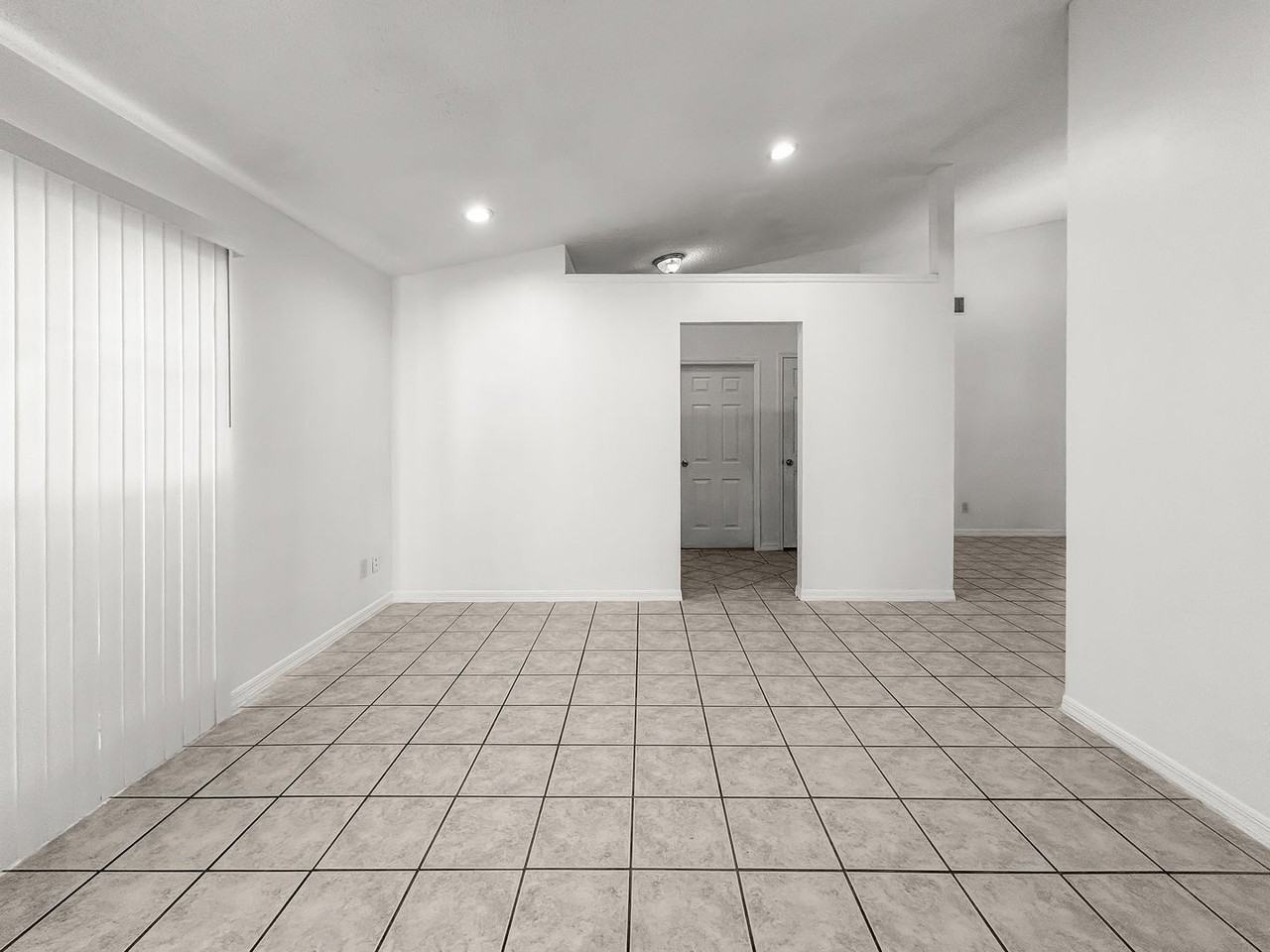 9778 Fox Chapel Rd - Photo 6 of 21