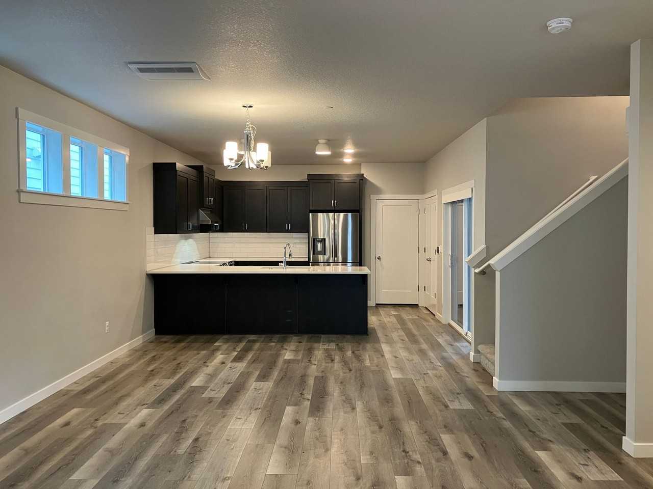 3731 Village Center Dr Se - Photo 2 of 38