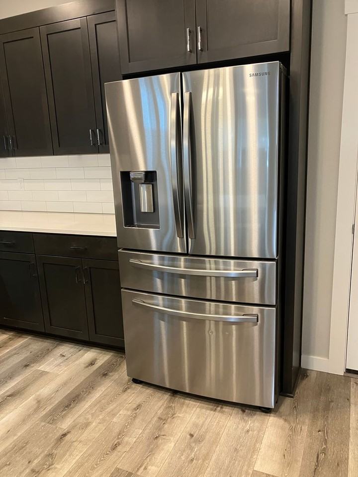 3731 Village Center Dr Se - Photo 7 of 38