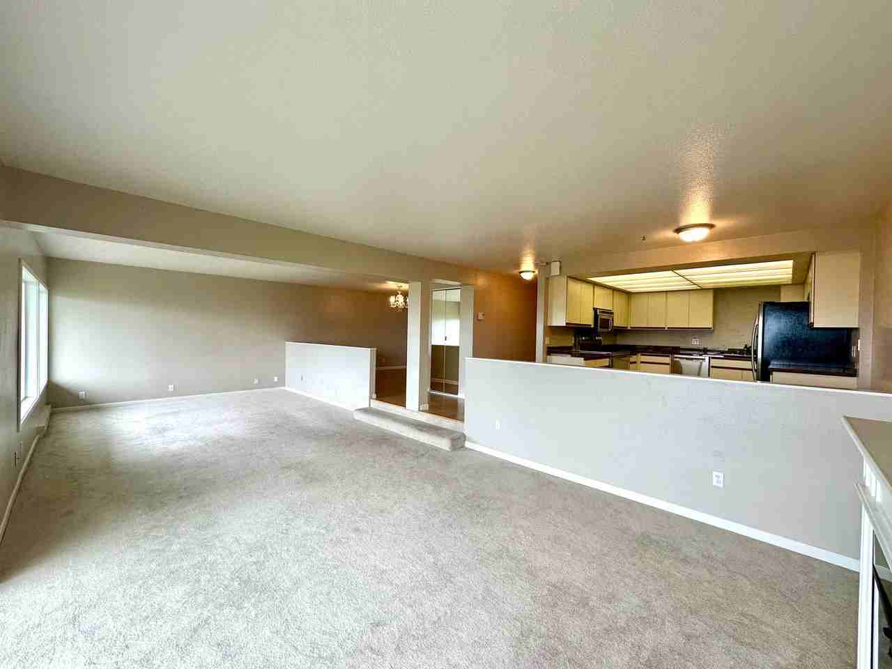 600 S State St #101 - Photo 6 of 24