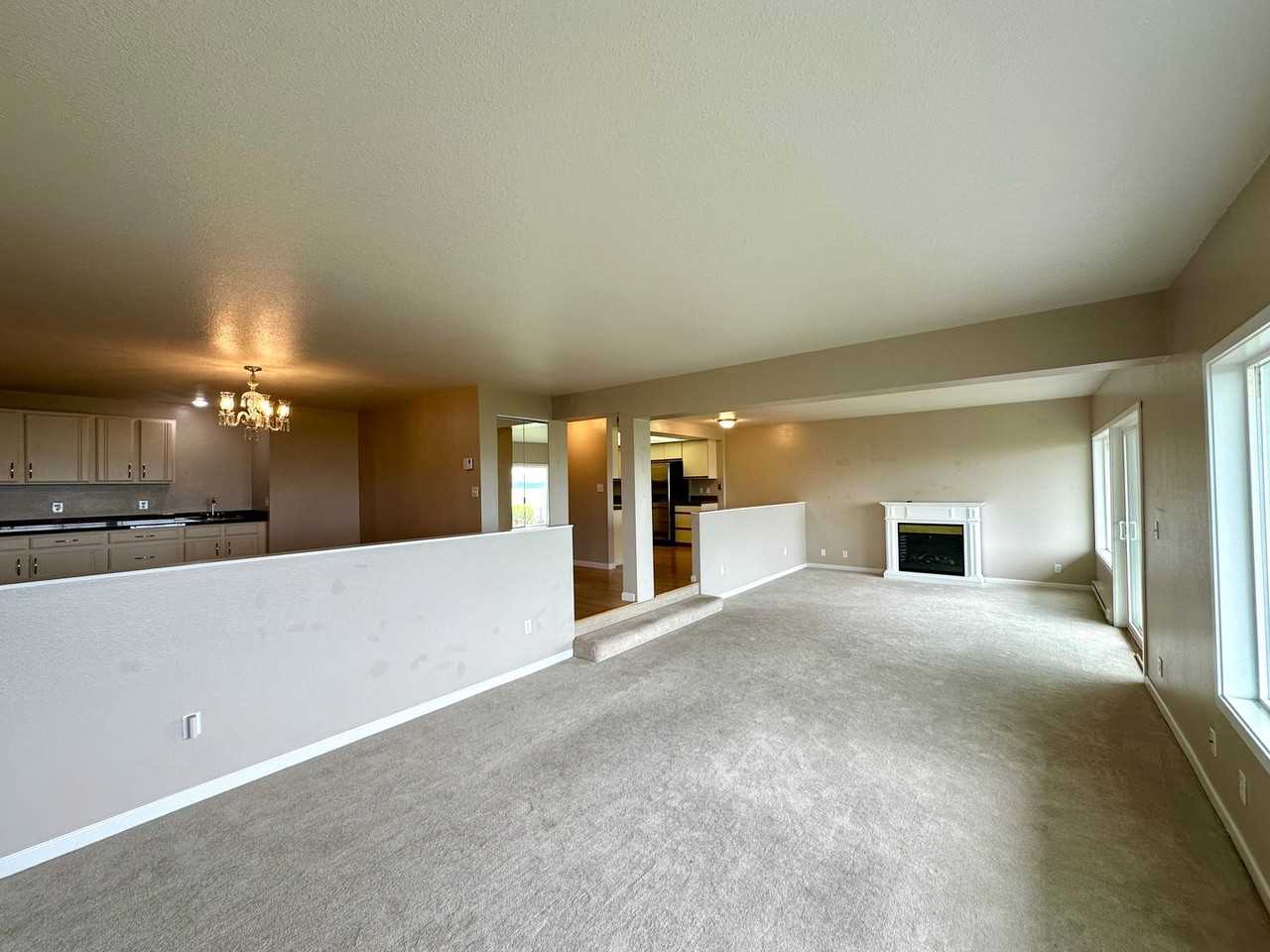 600 S State St #101 - Photo 7 of 24