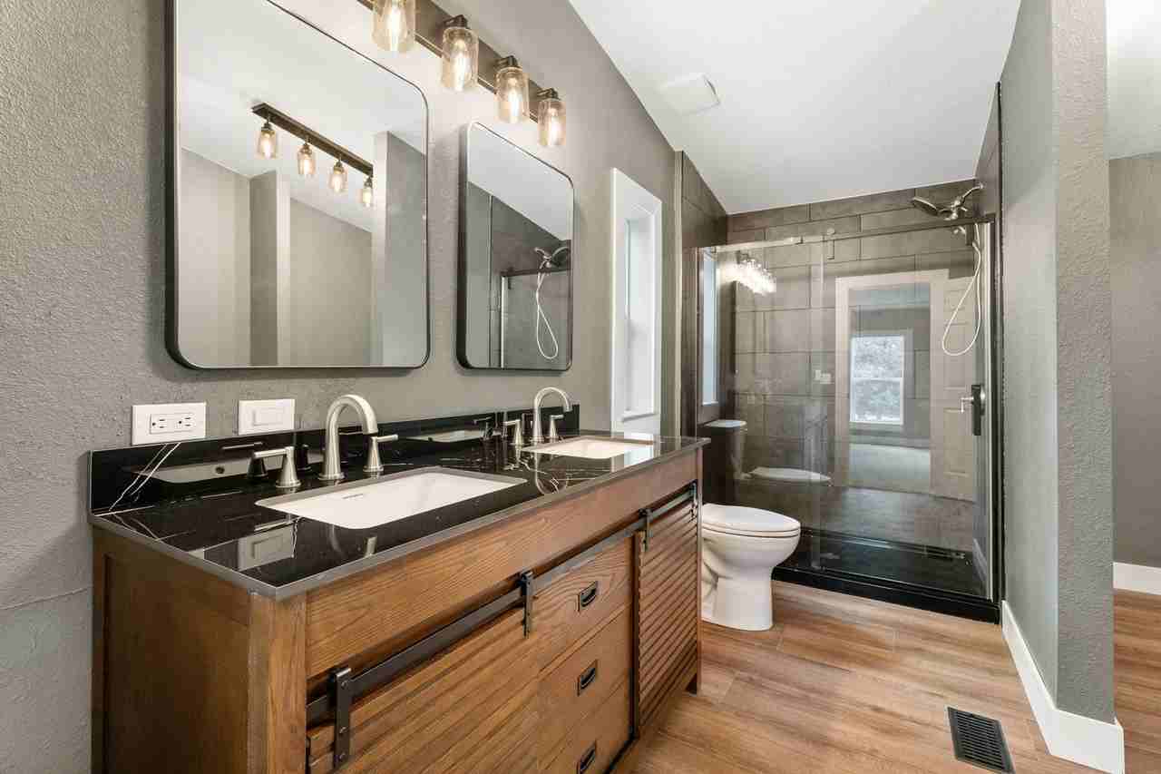 8695 Sw Crater Loop Rd - Photo 5 of 11