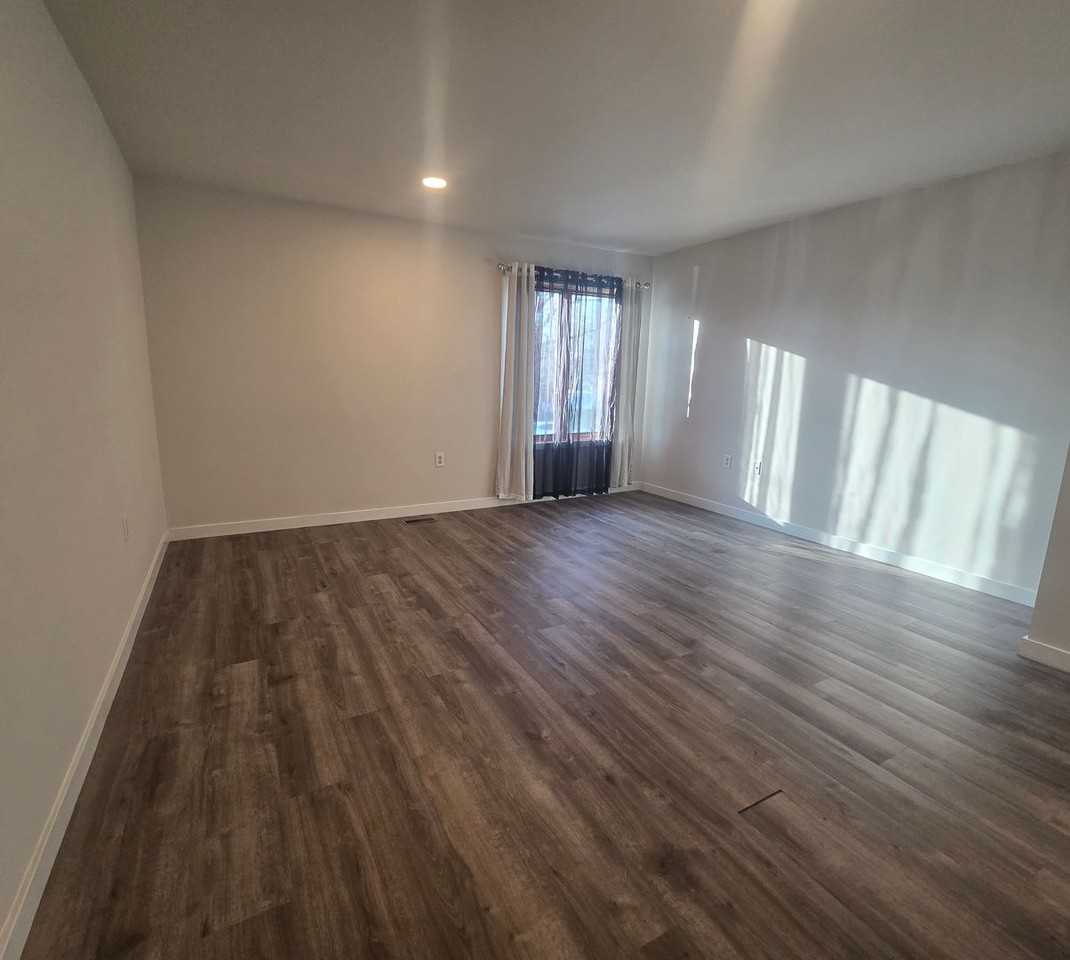 347 Tamarack Dr - Photo 6 of 29