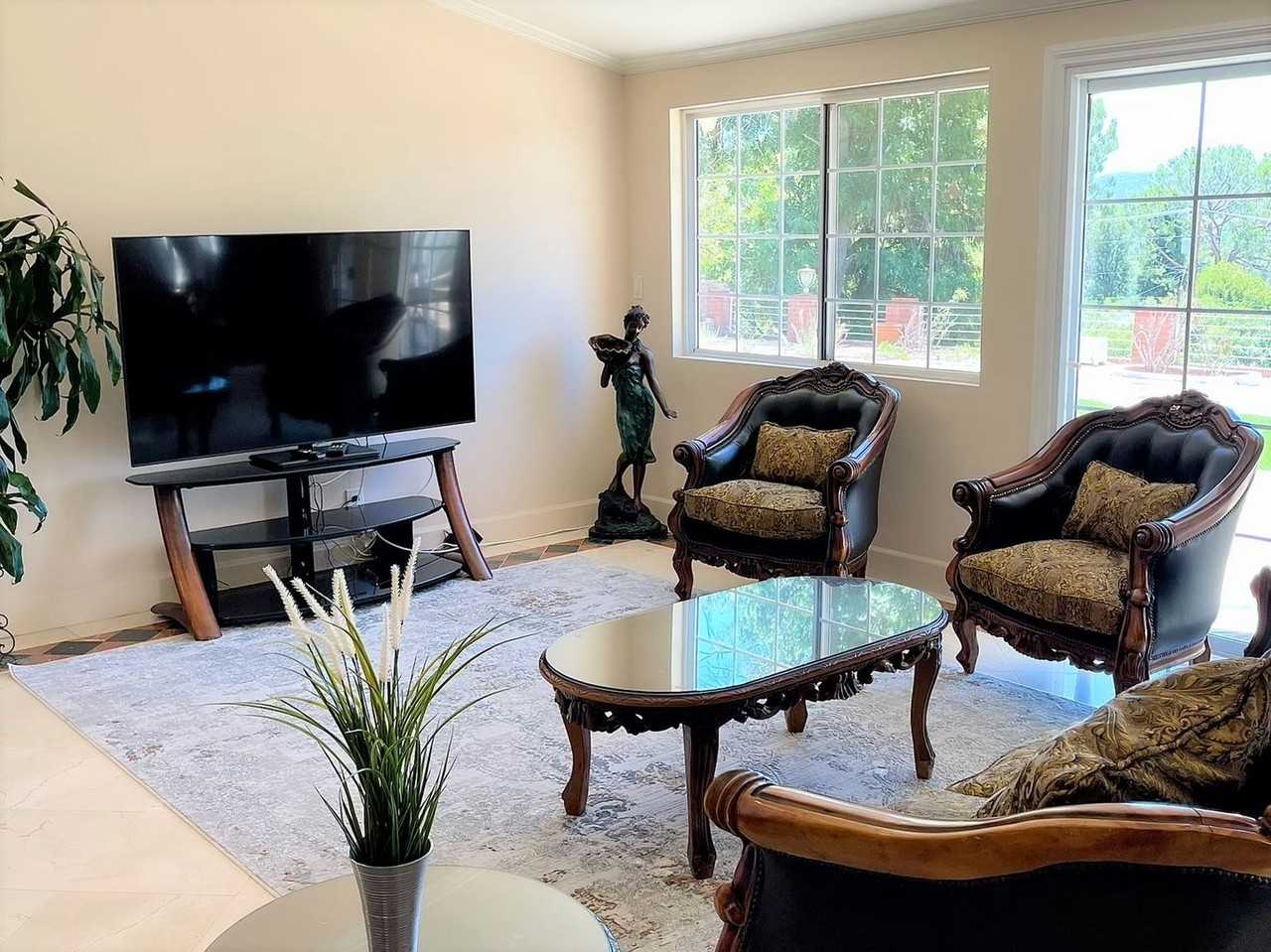 5543 Mason Ave - Photo 3 of 25