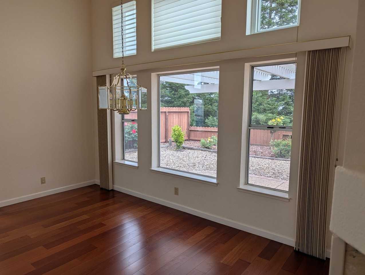 154 Panorama Dr - Photo 4 of 10