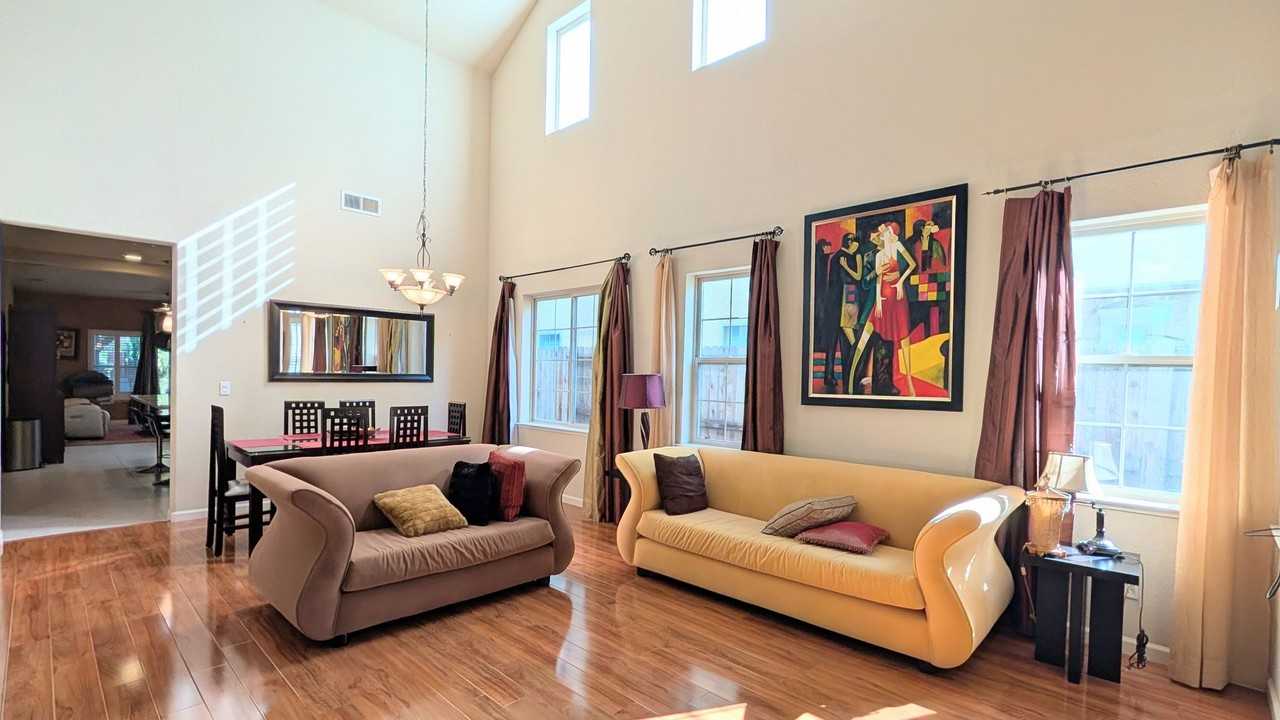 3476 Silverwood Rd - Photo 4 of 37