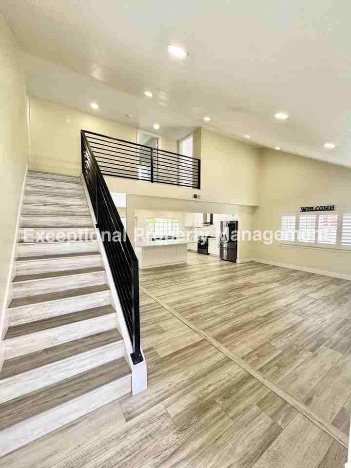 6679 King St - Photo 2 of 21