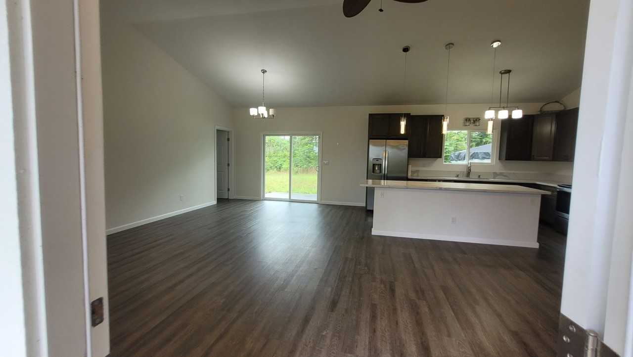 16-1840 16-1840 34th Ave. - Photo 2 of 22