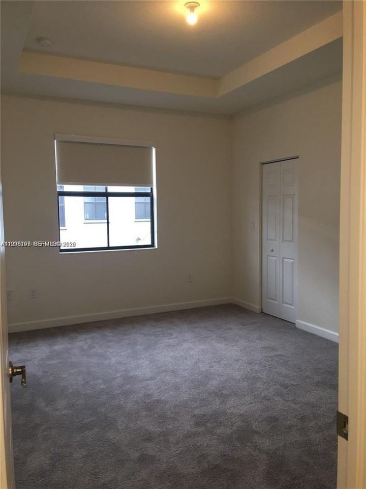 10323 W 34th Ln - Photo 5 of 14