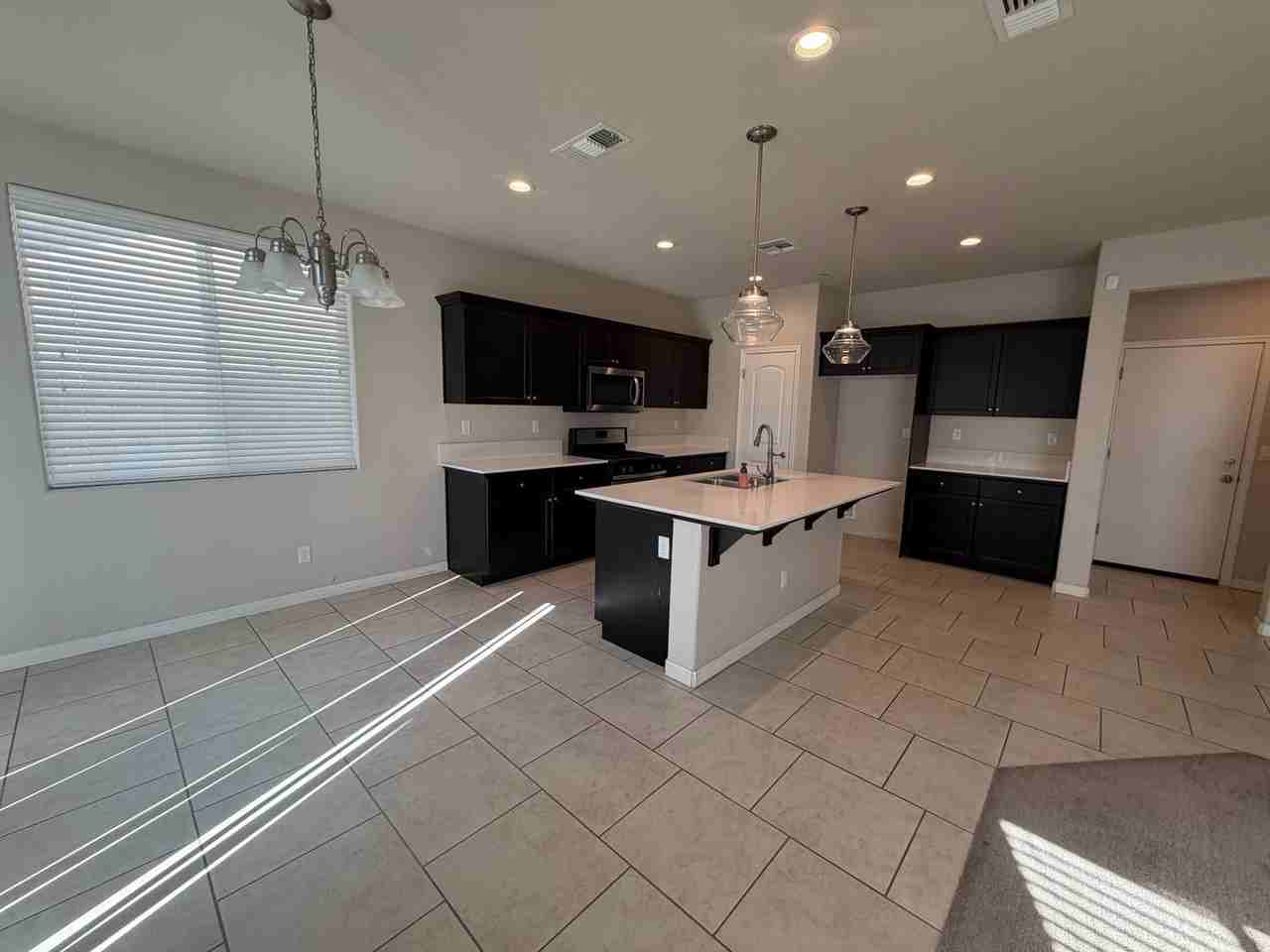 1696 Softwind Dr - Photo 4 of 14