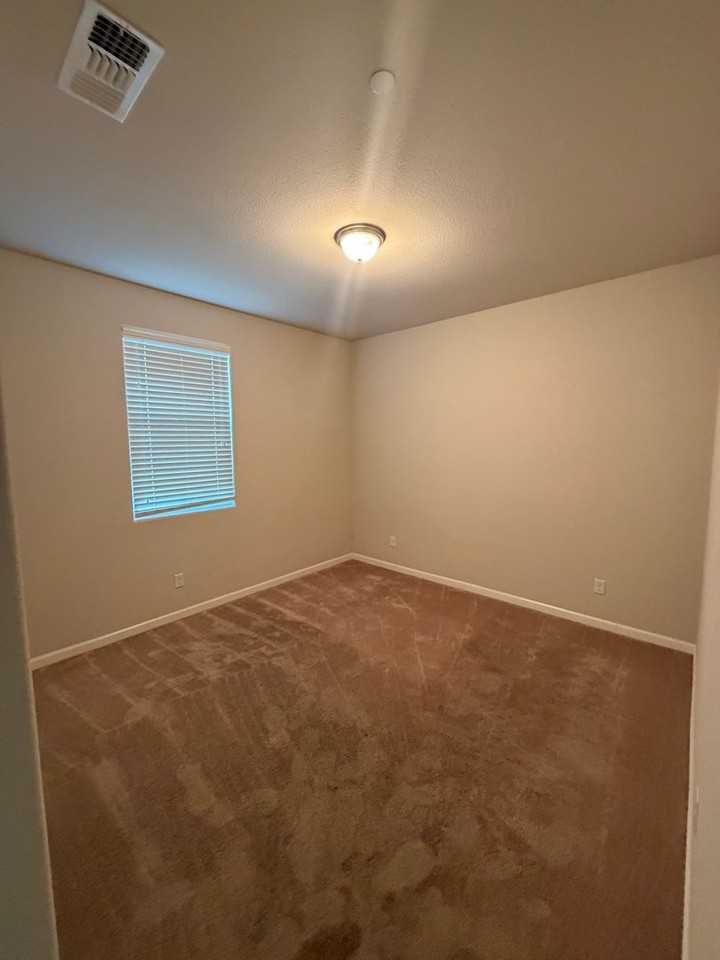 1696 Softwind Dr - Photo 7 of 14