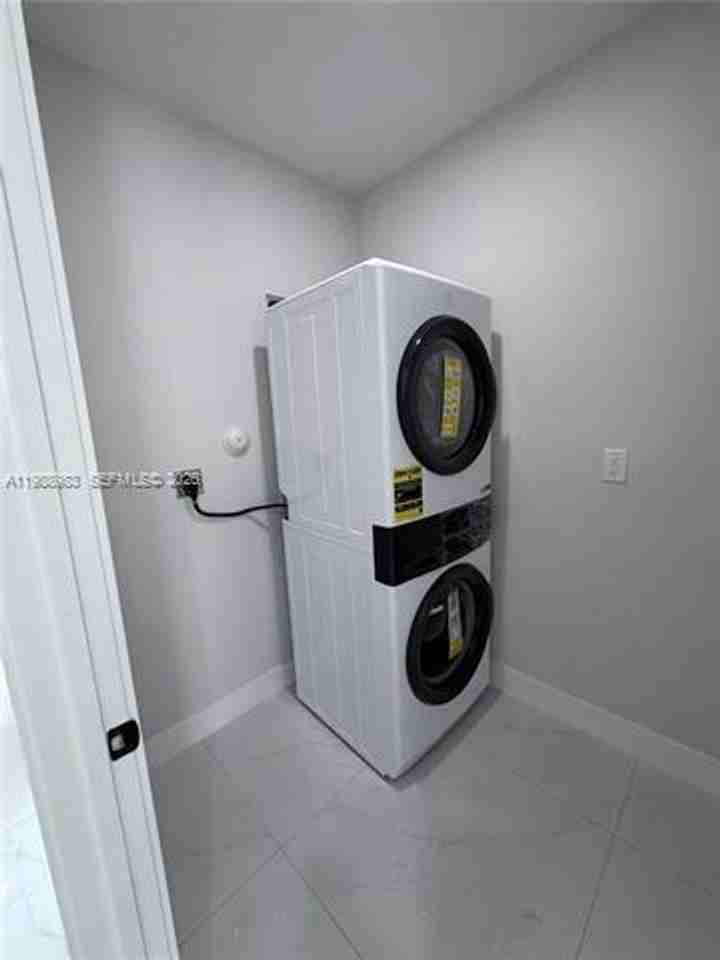 12330 12330 SW 219th St th 12330 - Photo 5 of 14