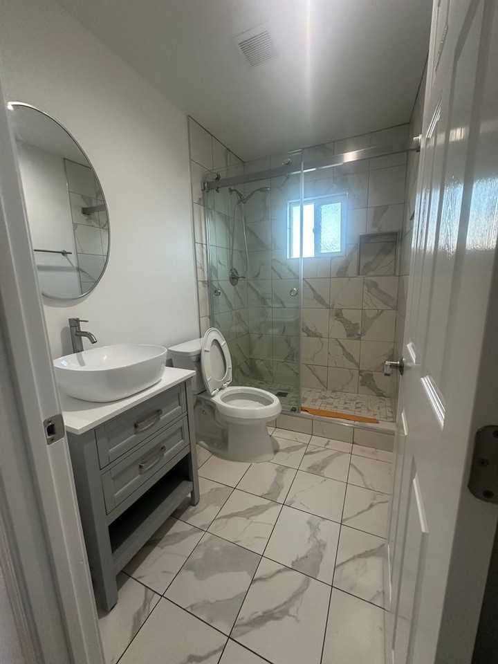 2411 2411 Seabright Avenue - Photo 6 of 9