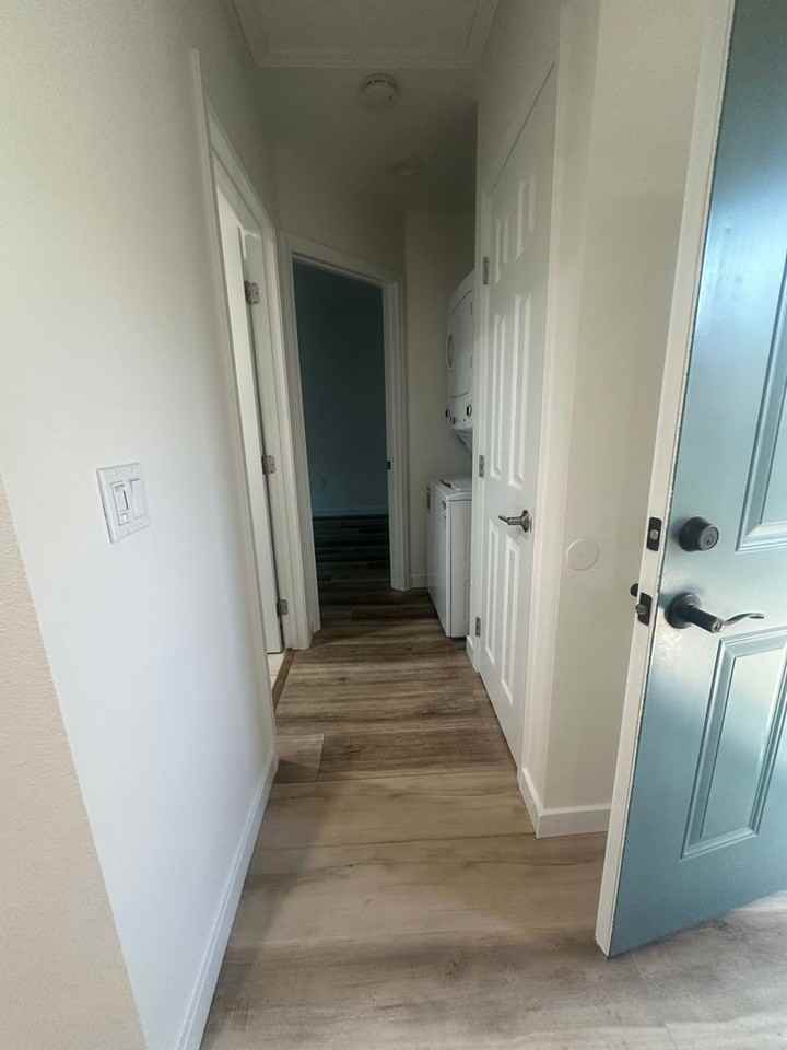 2411 2411 Seabright Avenue - Photo 7 of 9