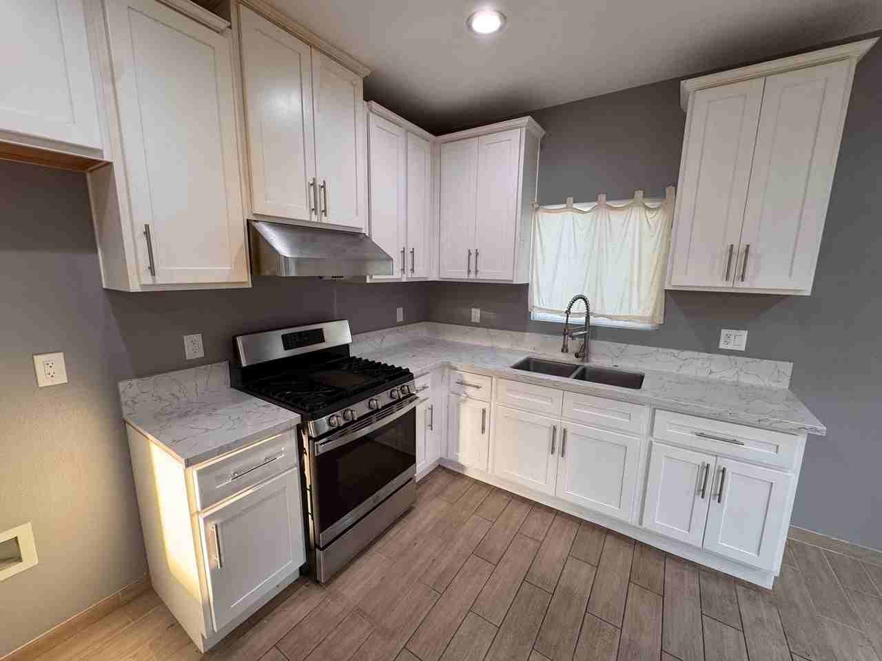 14523 Ontario Dr - Photo 7 of 17