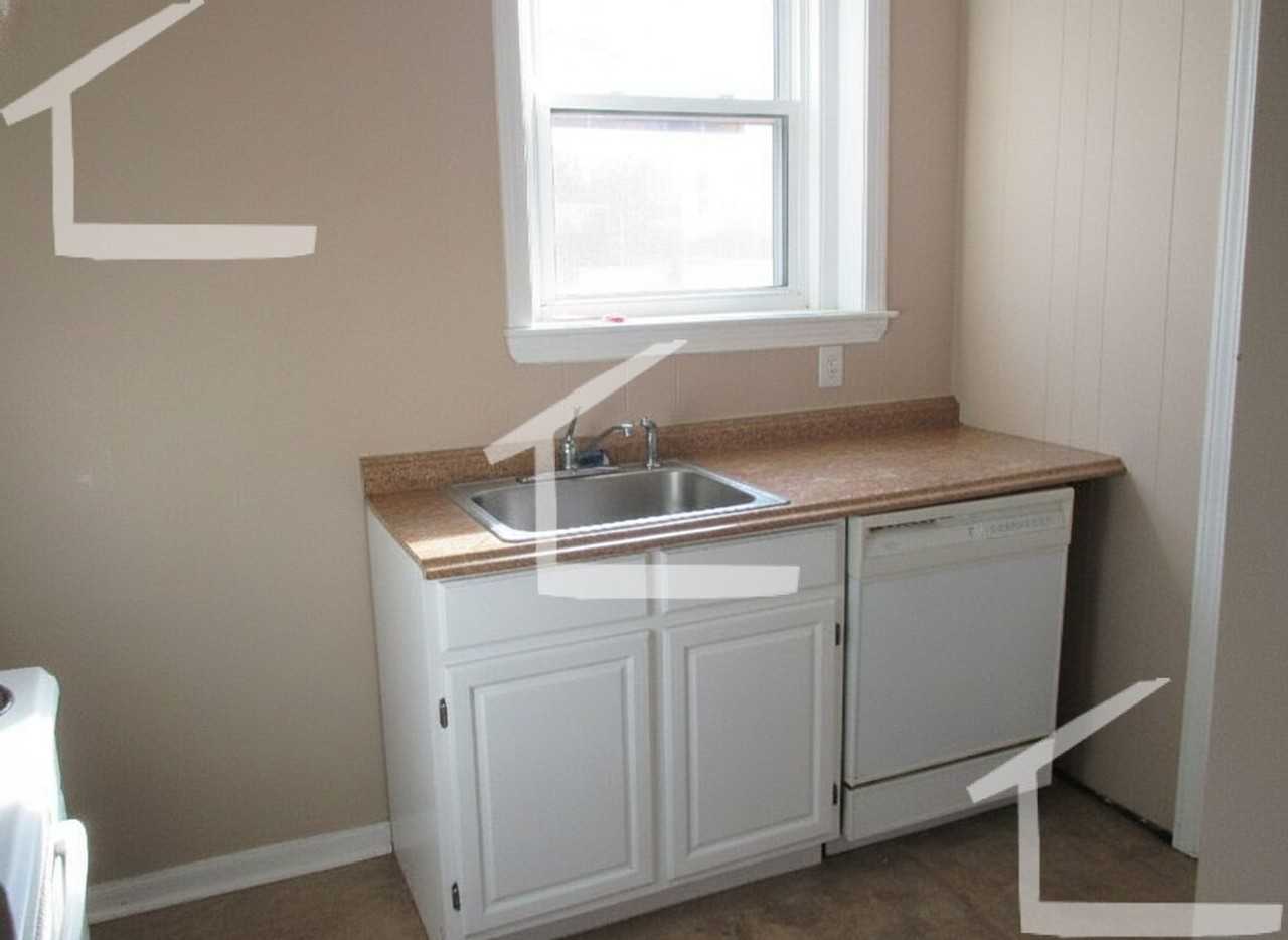 69 Huntington Ave - Photo 3 of 12