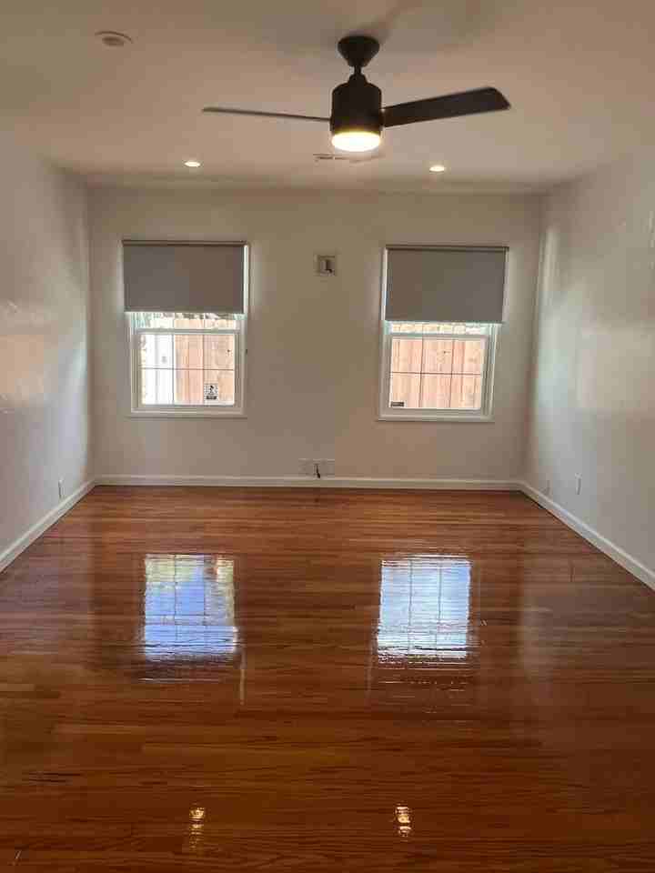 276 Landis Ave - Photo 2 of 11