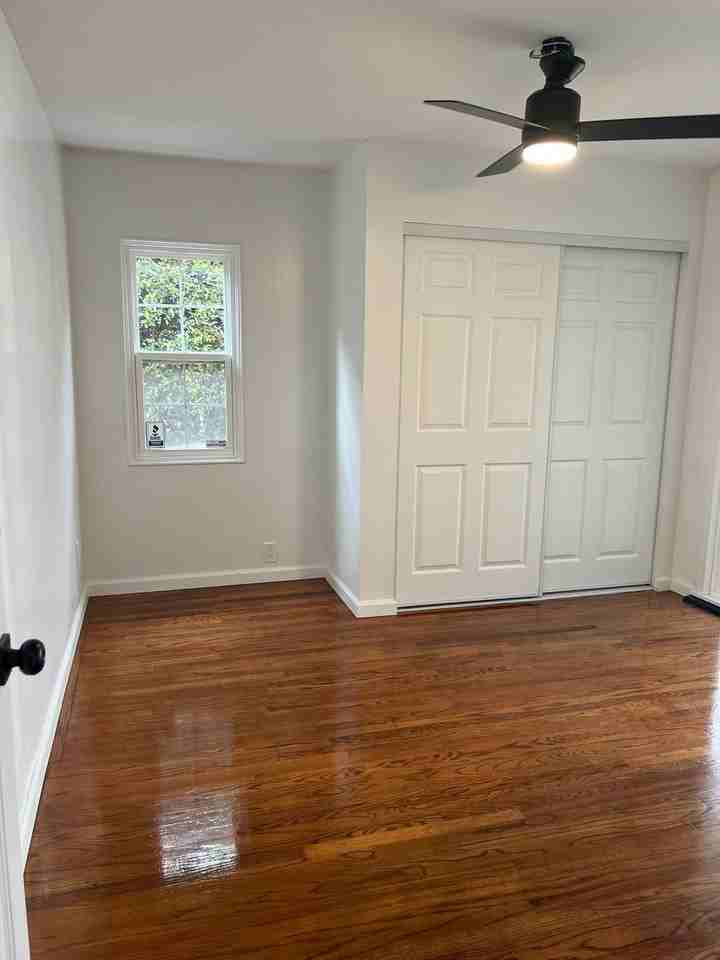 276 Landis Ave - Photo 3 of 11