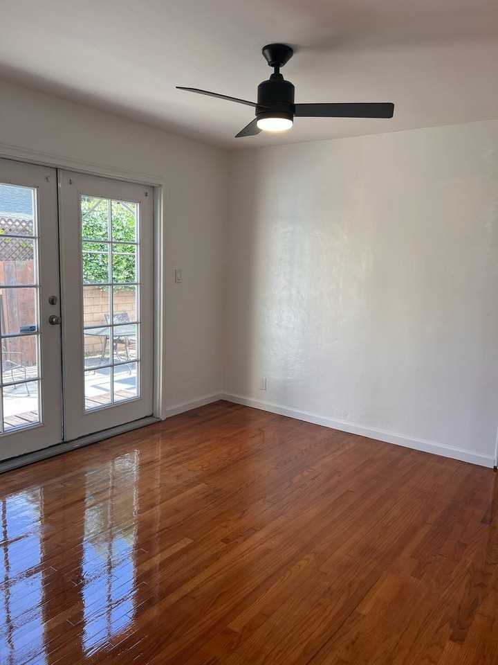 276 Landis Ave - Photo 4 of 11