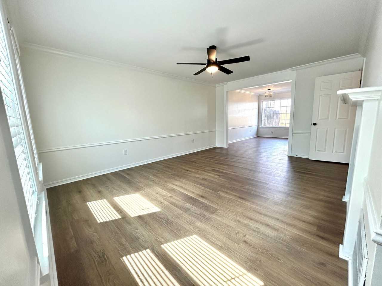 1366 E Masonic Dr - Photo 6 of 50