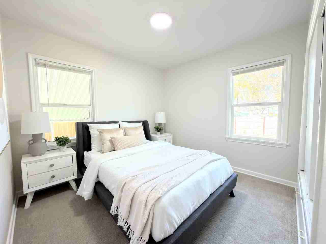 2754 S 300 E - Photo 3 of 39