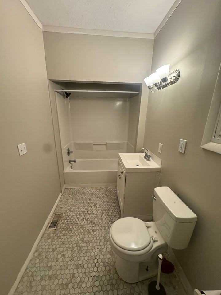 238 238 nieman at - Photo 5 of 7