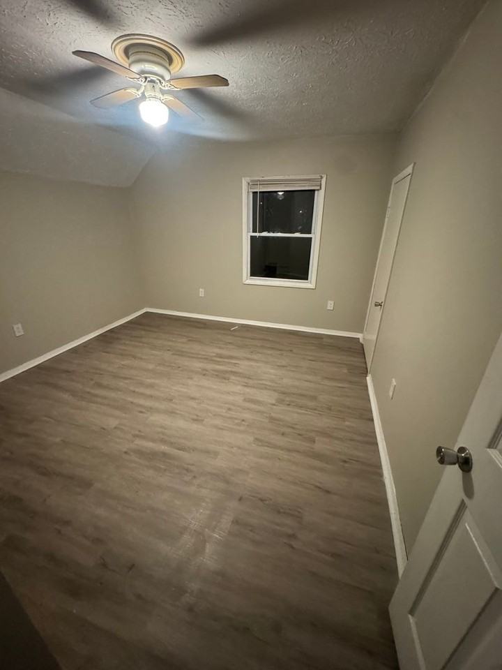 238 238 nieman at - Photo 7 of 7