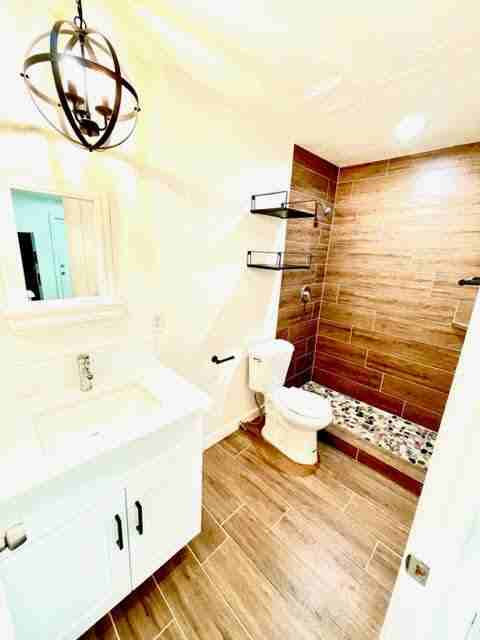 1437 E Diamond St #A - Photo 3 of 12