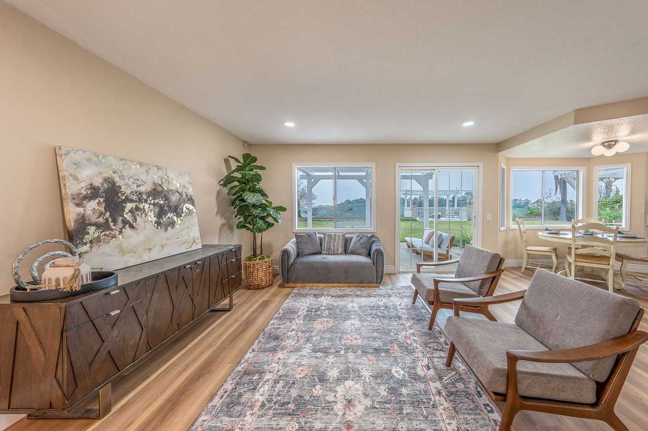 753 View Ln - Photo 3 of 43