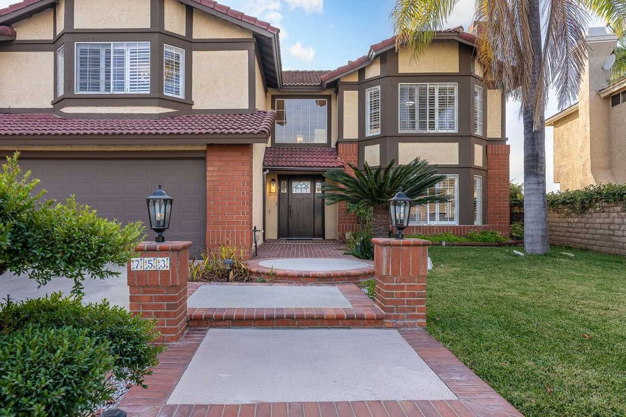 753 View Ln - Photo 4 of 43