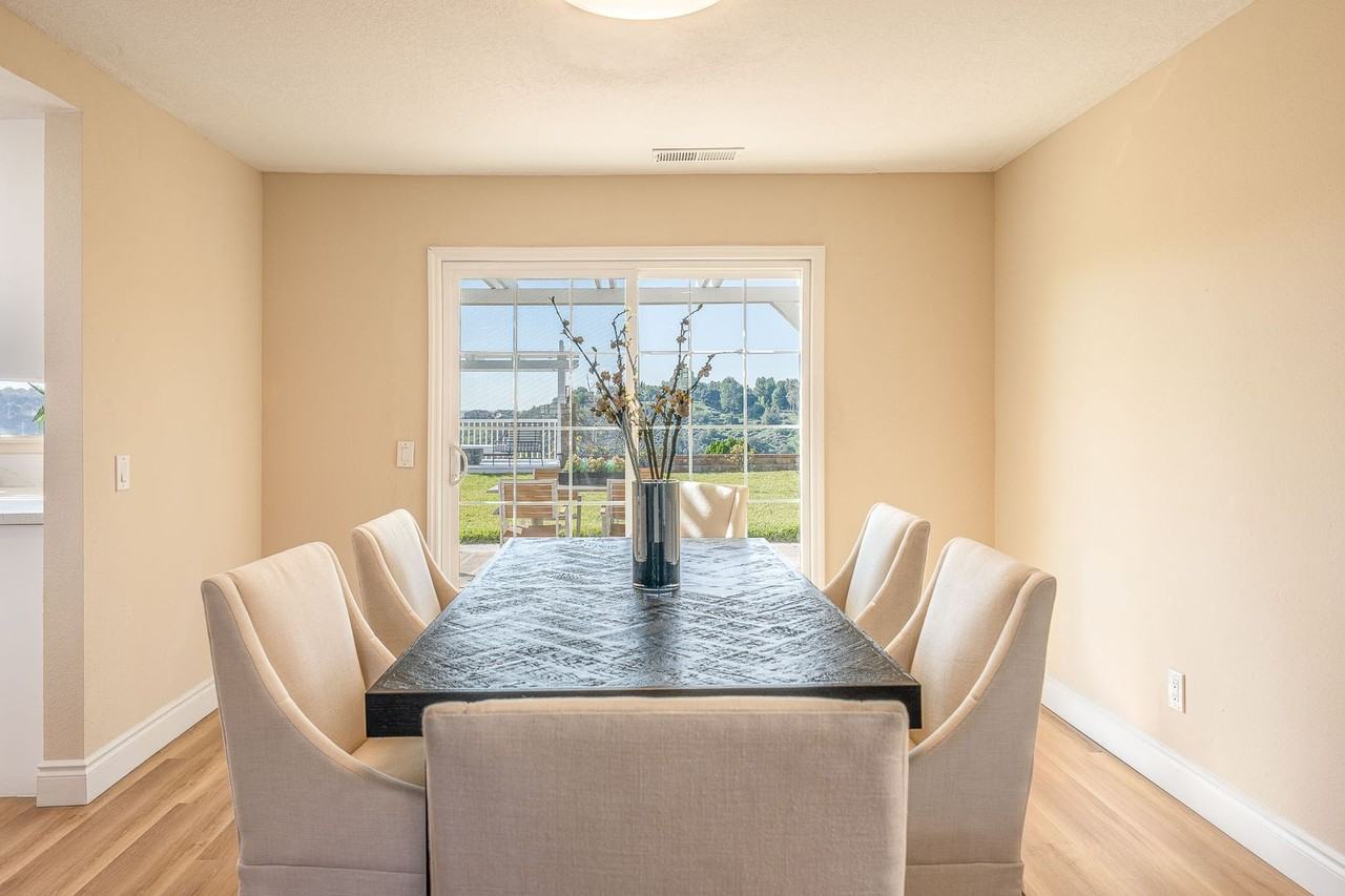 753 View Ln - Photo 7 of 43