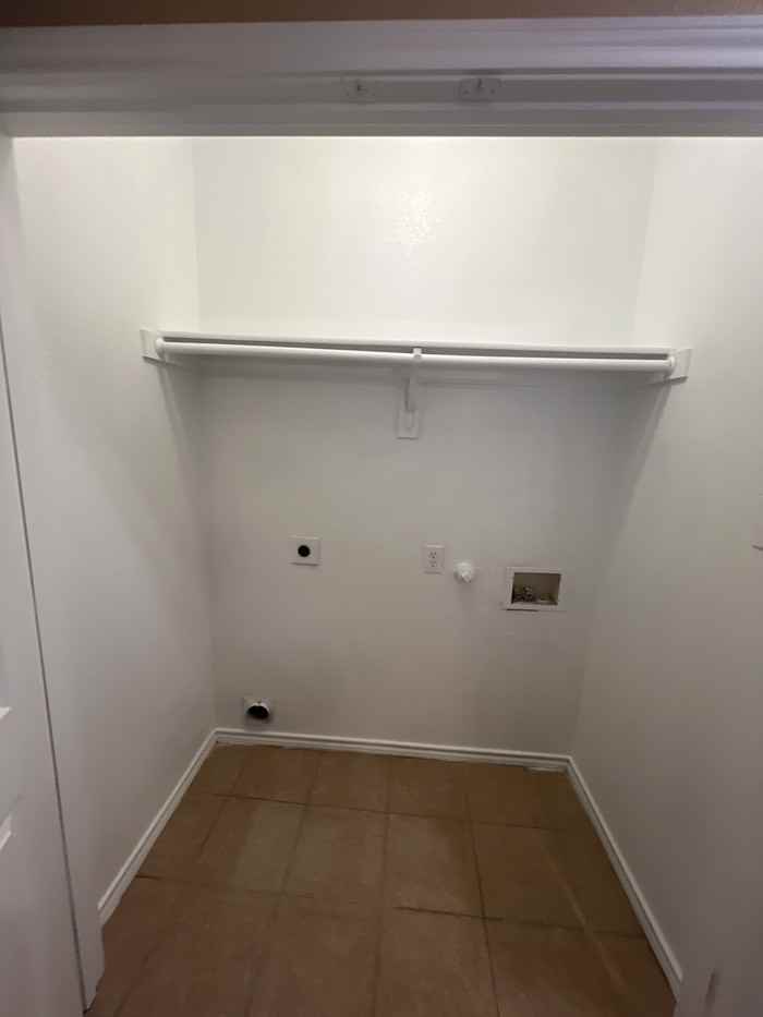 831 Hickory St - Photo 4 of 16