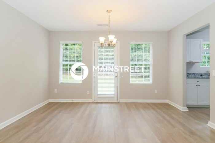 542 Scrooch Ct - Photo 6 of 16