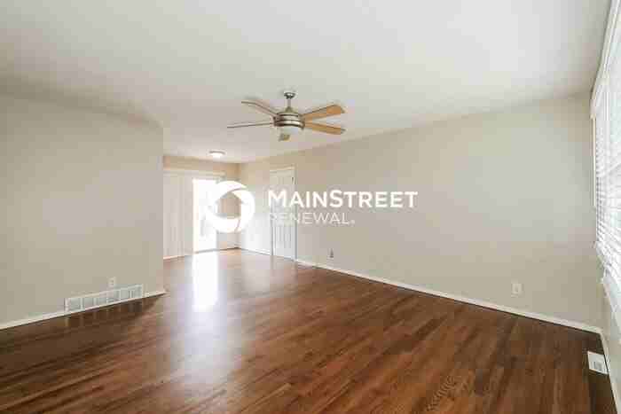 3612 Randall Dr - Photo 2 of 17