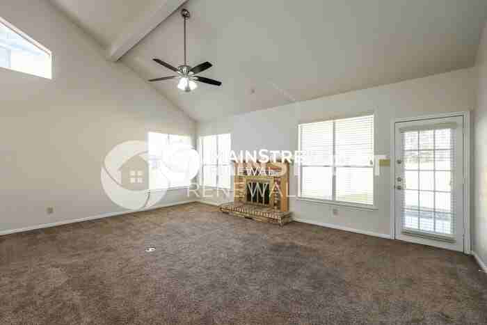 3732 Hull St - Photo 5 of 17