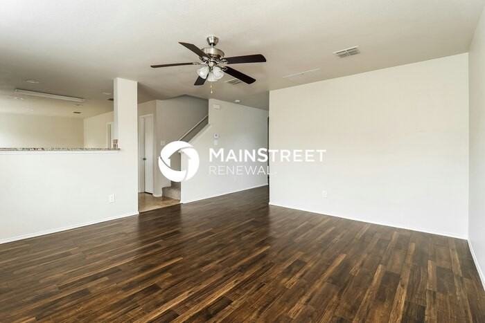 1113 Switchgrass Ln - Photo 2 of 18
