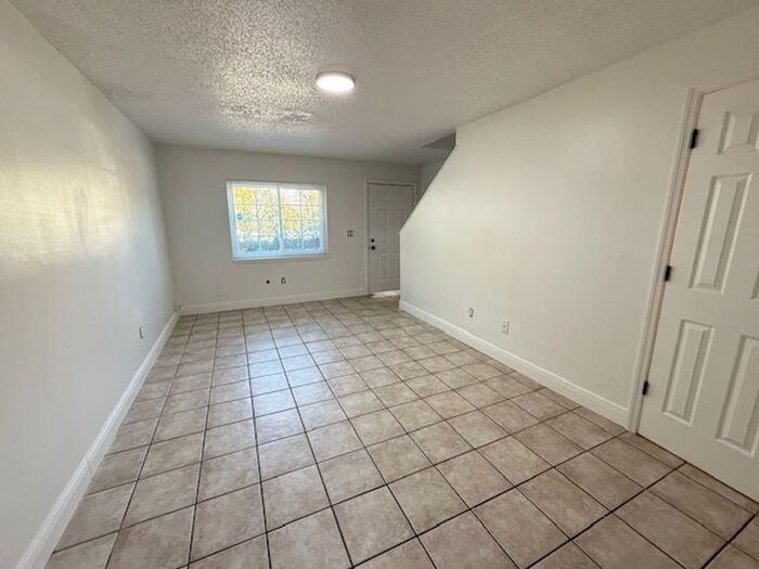 137 Garden Dr - Photo 5 of 15