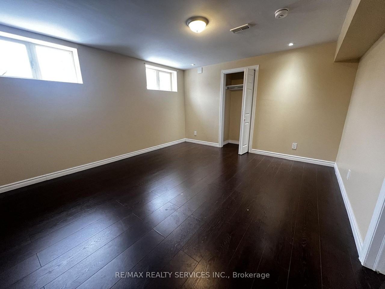 7 Glengowan Street - Photo 5 of 10