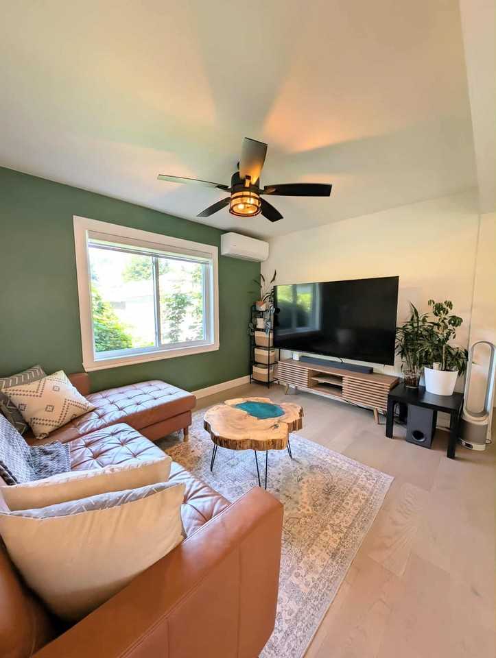 Boulevard Perrot & 28e Avenue - Photo 3 of 7