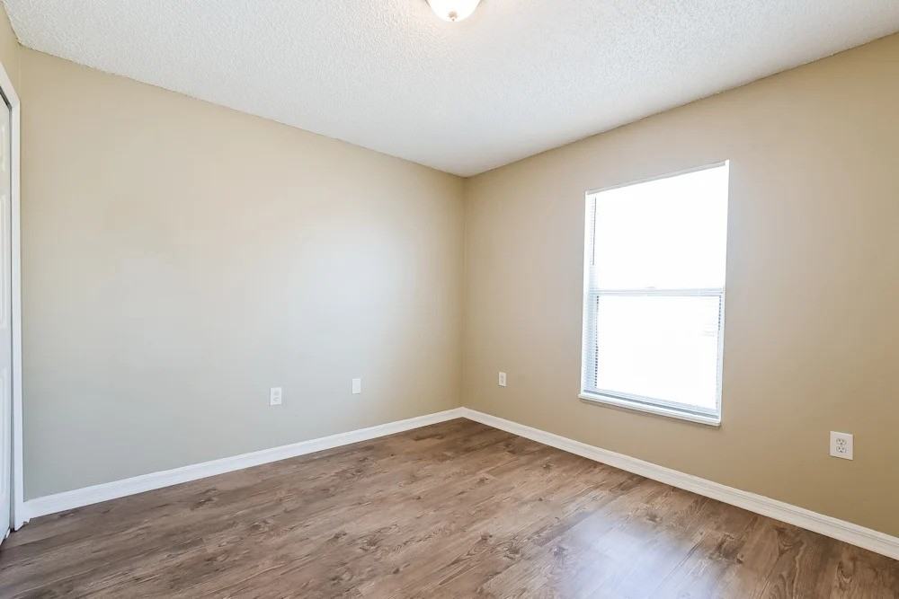 4836 Terrace Ave #NA - Photo 2 of 6