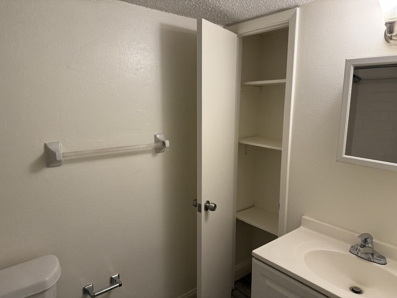 8034 Stark Ave #B - Photo 4 of 10