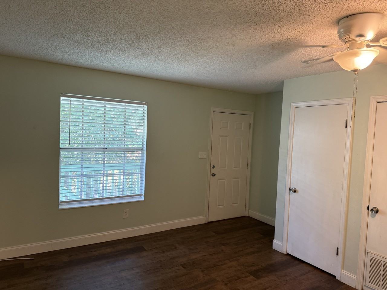 8034 Stark Ave #B - Photo 6 of 10