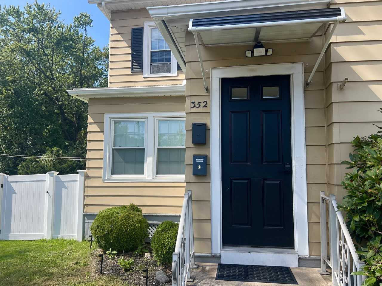 352 Summer St #FL1 - Photo 2 of 21