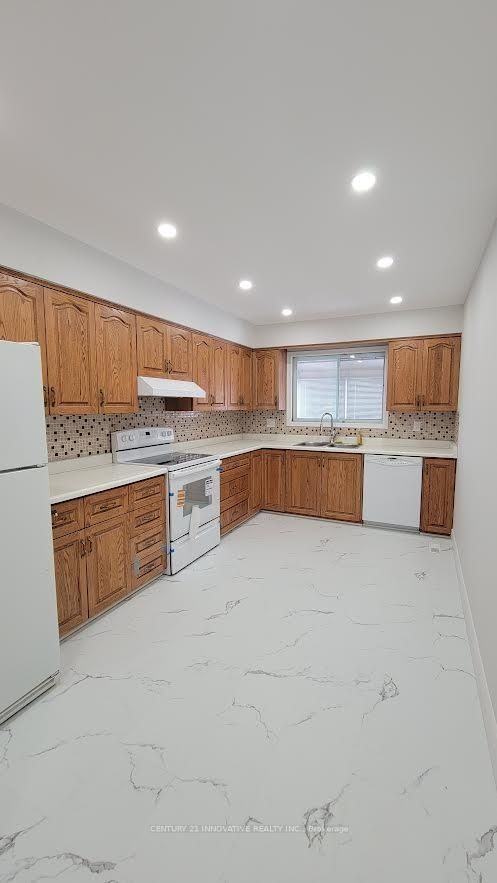 83 Thickson Road South - Photo 2 of 10