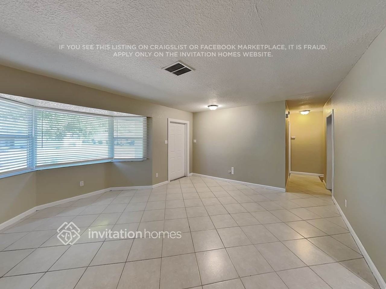 122 Van Dyck Dr - Photo 3 of 18