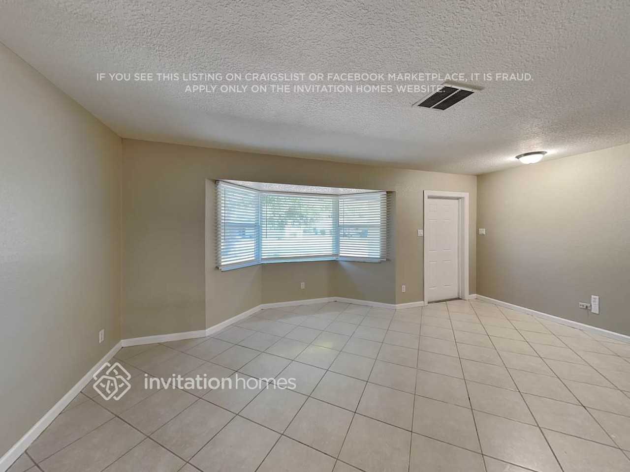 122 Van Dyck Dr - Photo 4 of 18