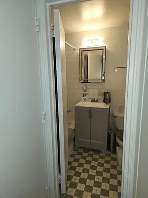 E 54th St #7J - Photo 6 of 20