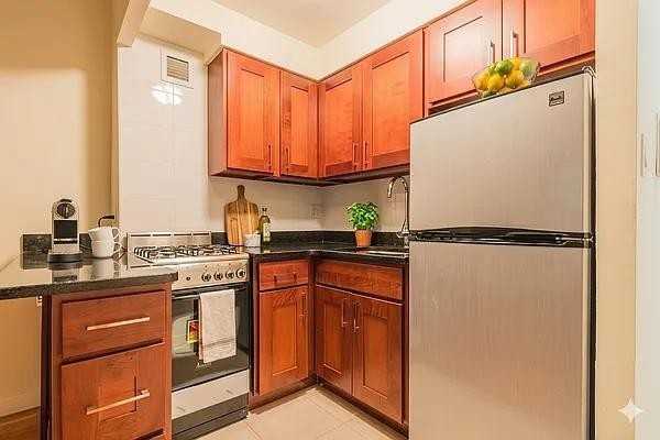 E 32nd St #GLB - Photo 2 of 14