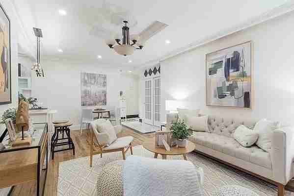 W 56th St #1102 - Photo 5 of 12